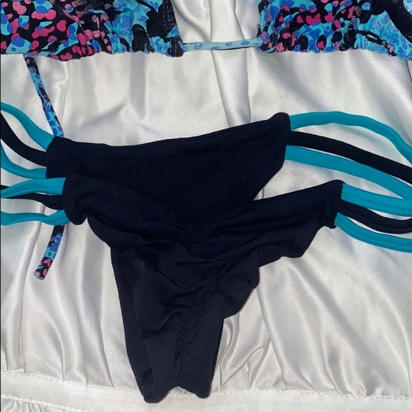 Brazilian bikini set - Picture 2 of 2